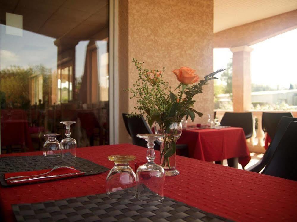 Le Grand Jardin Hotel Aujargues Kültér fotó