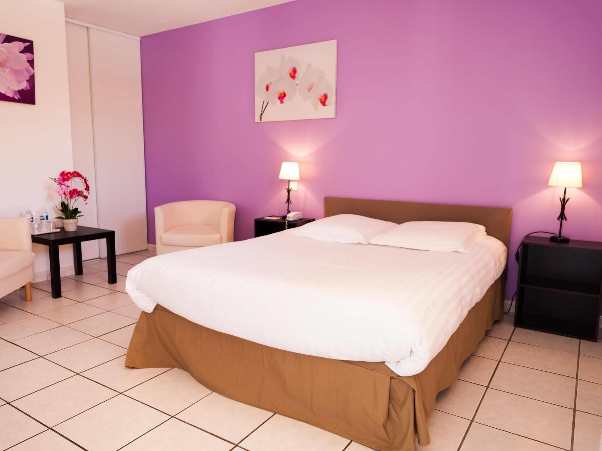 Le Grand Jardin Hotel Aujargues Kültér fotó