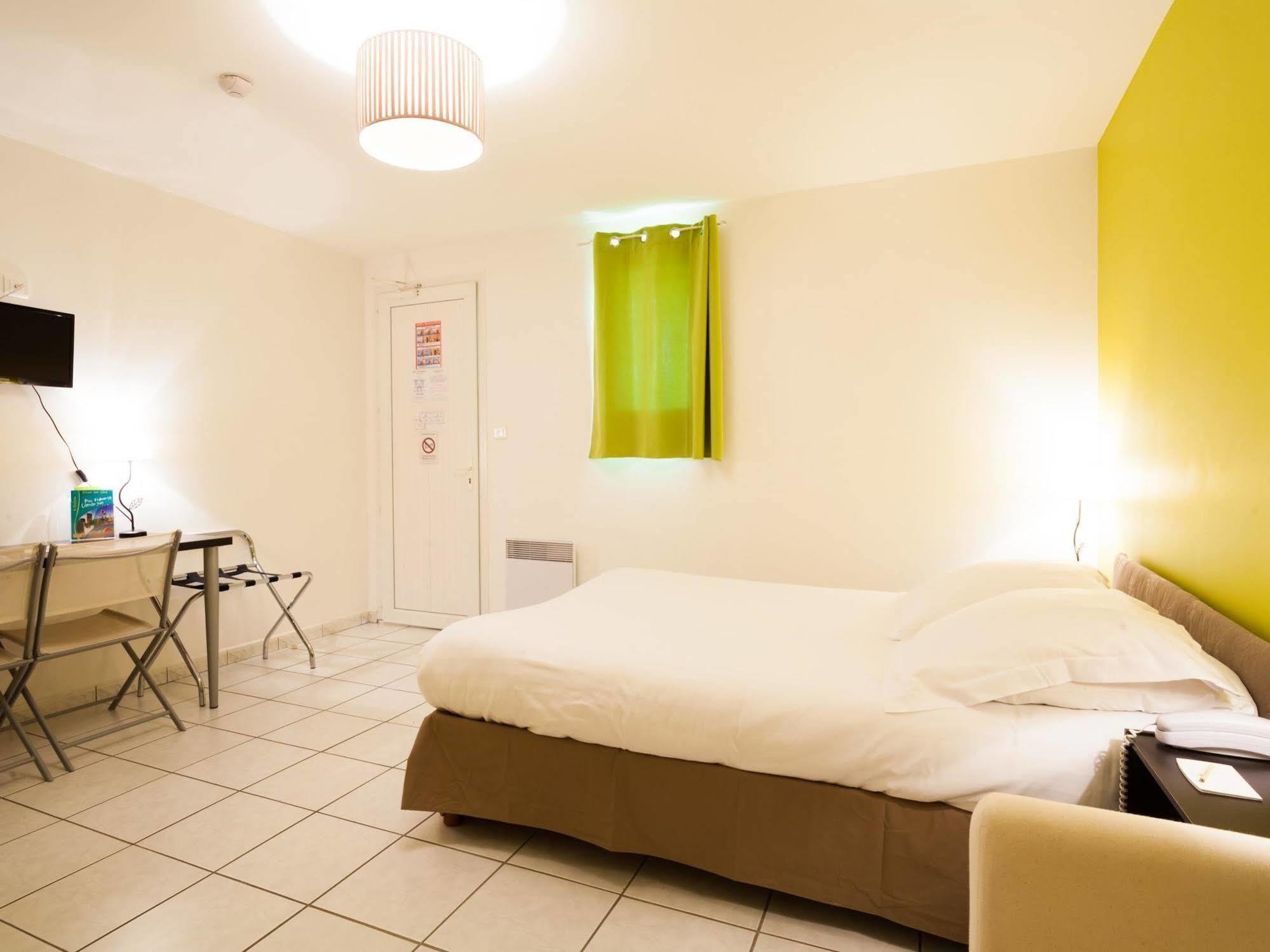Le Grand Jardin Hotel Aujargues Kültér fotó